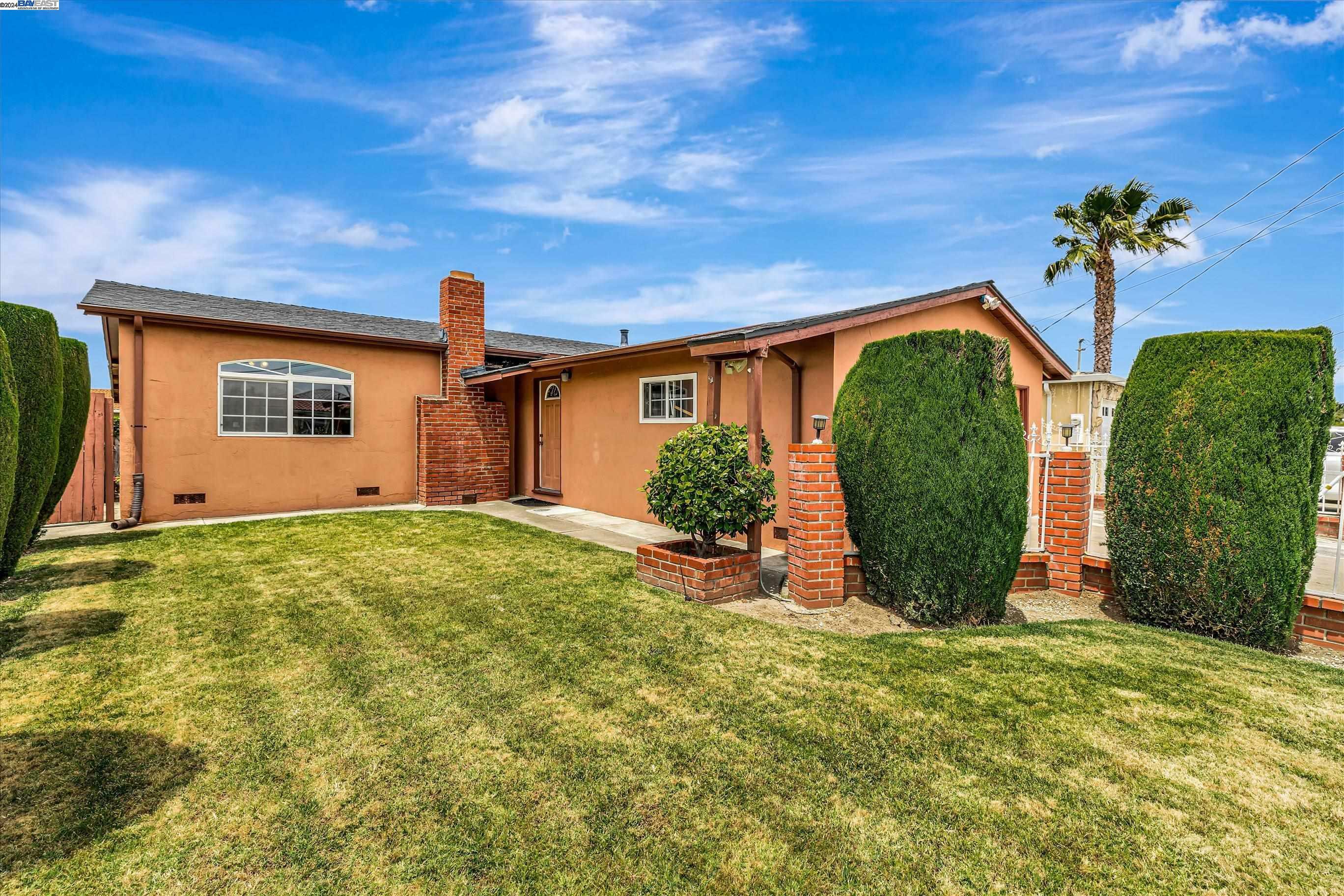 Property Photo: 36587 Beutke Dr CA 94560