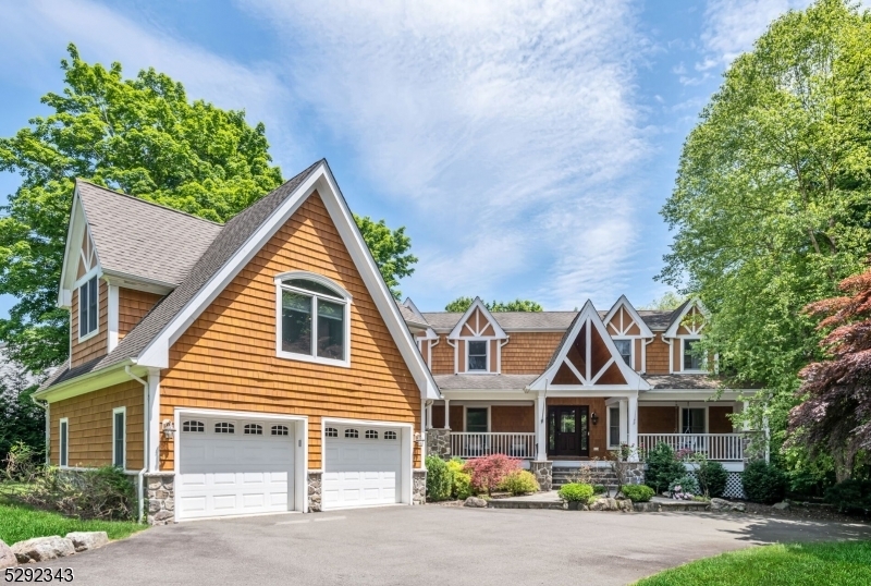 Property Photo: 554 E Saddle River Rd NJ 07458