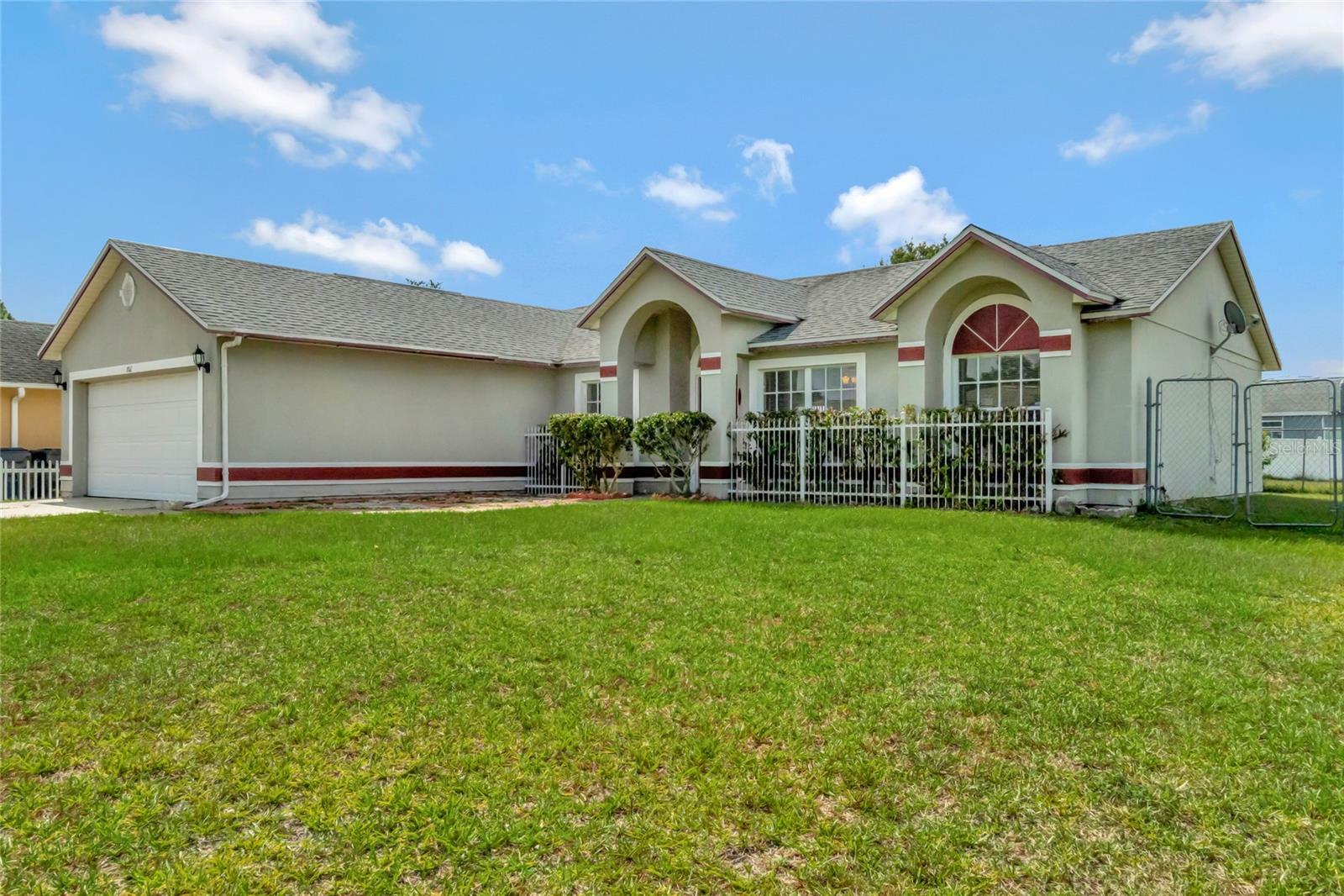 Property Photo:  702 Martin Lane  FL 34759 