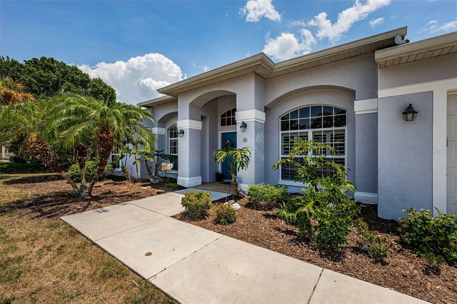 Property Photo:  1032 Rosetree Lane  FL 34689 