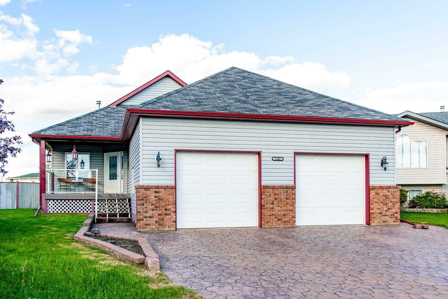 Property Photo:  1137 19 St.  AB T9W 1V1 