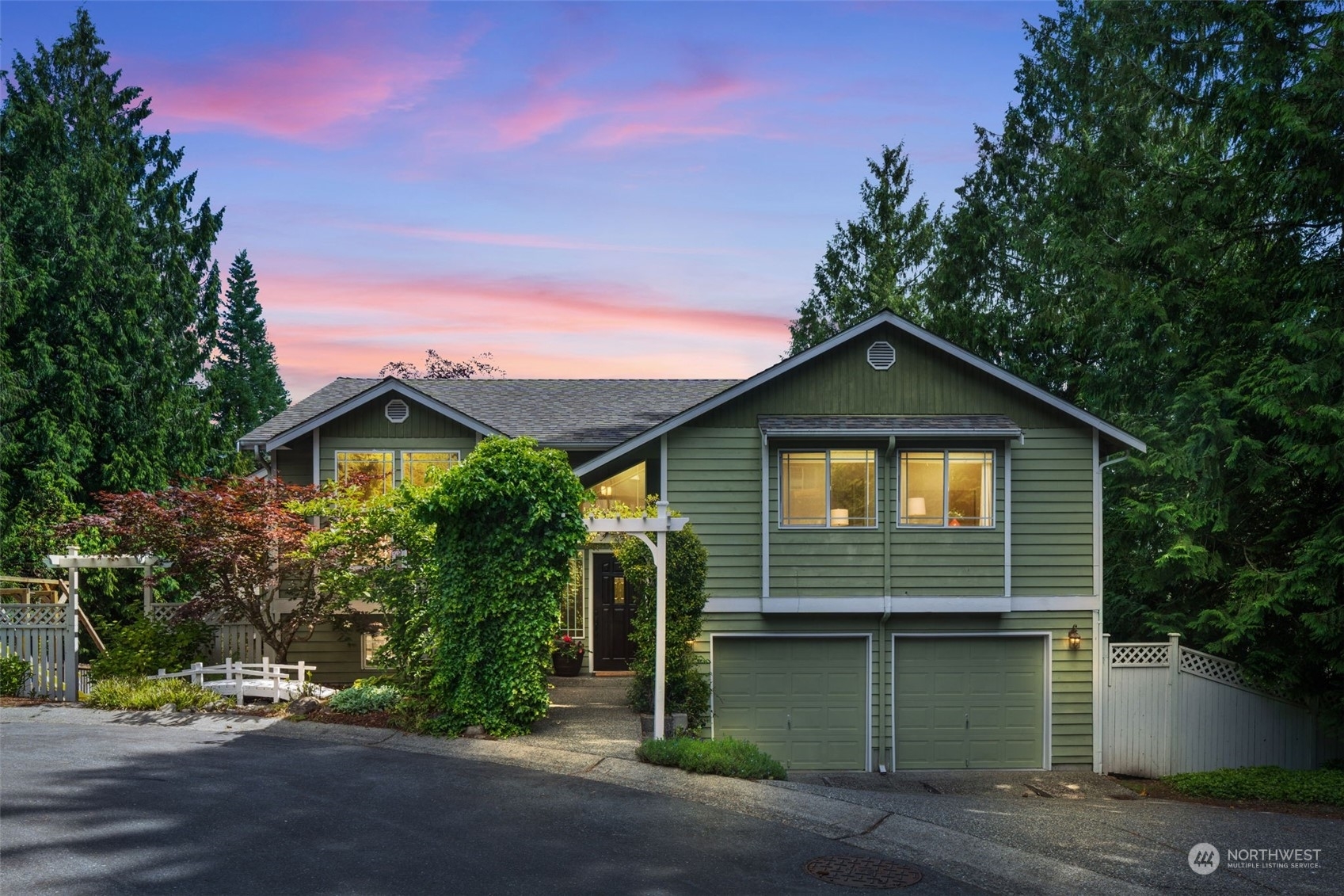 Property Photo:  2423 NE 180th Court  WA 98155 