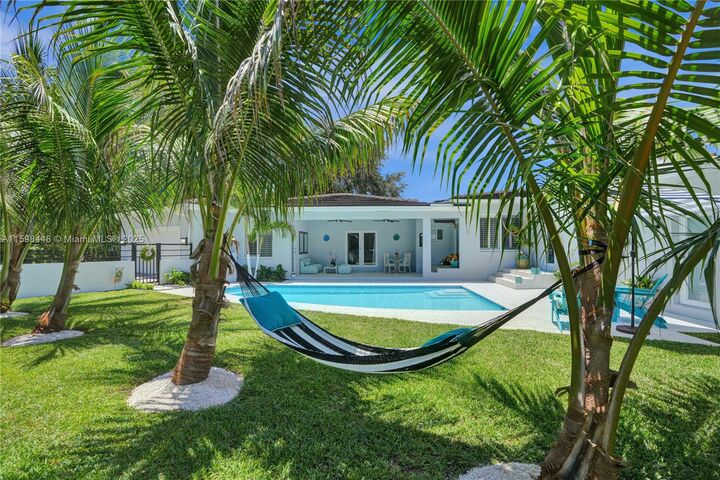 4705 Granada Blvd  Coral Gables FL 33146 photo