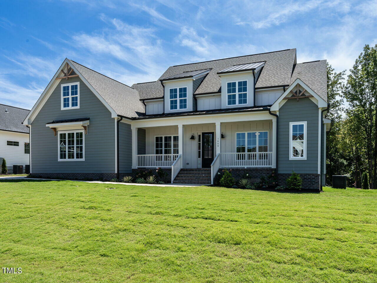 Property Photo: 1009 Azalea Garden Circle NC 27603