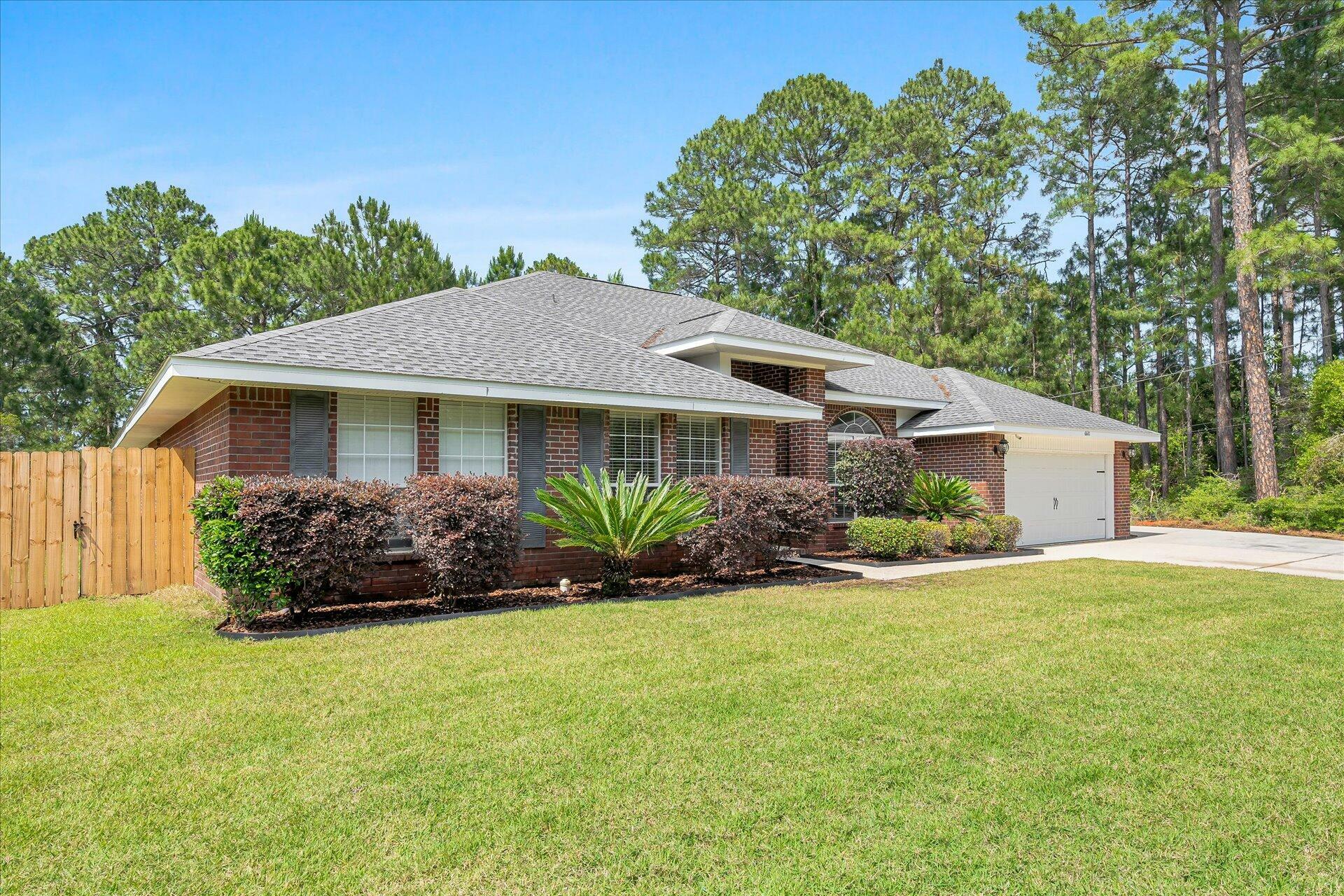 Property Photo:  6610 Bellingham Street  FL 32566 