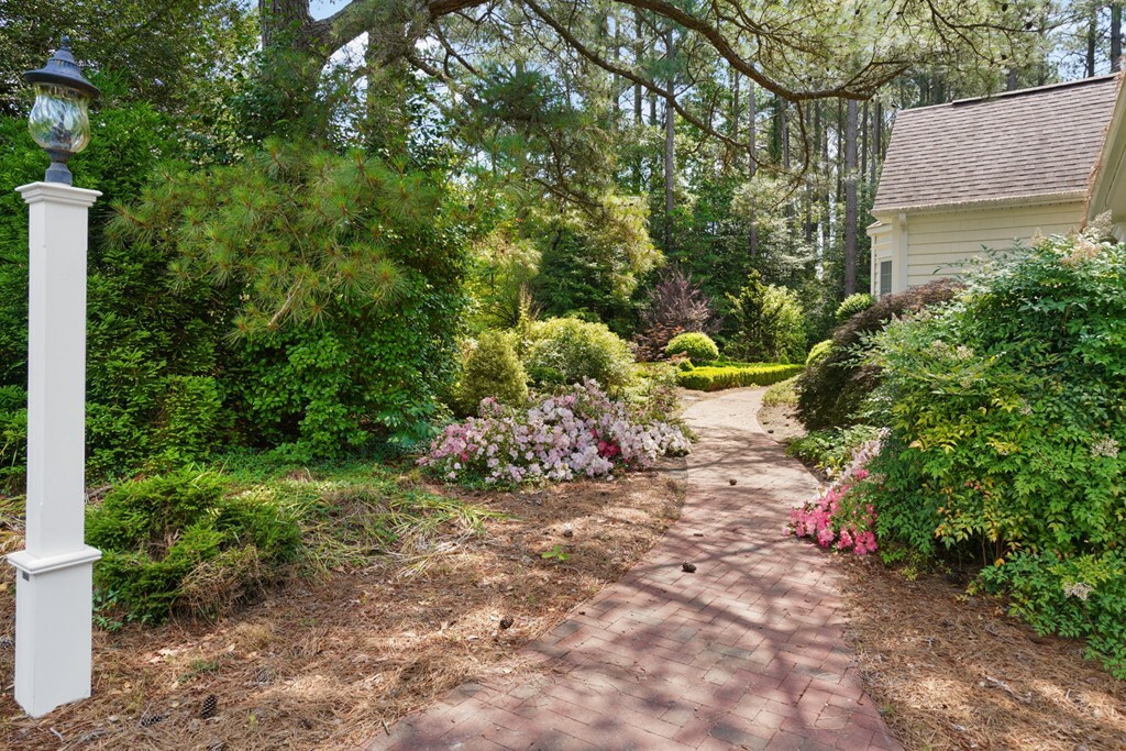 Property Photo:  10396 Highland Ct  VA 23350 