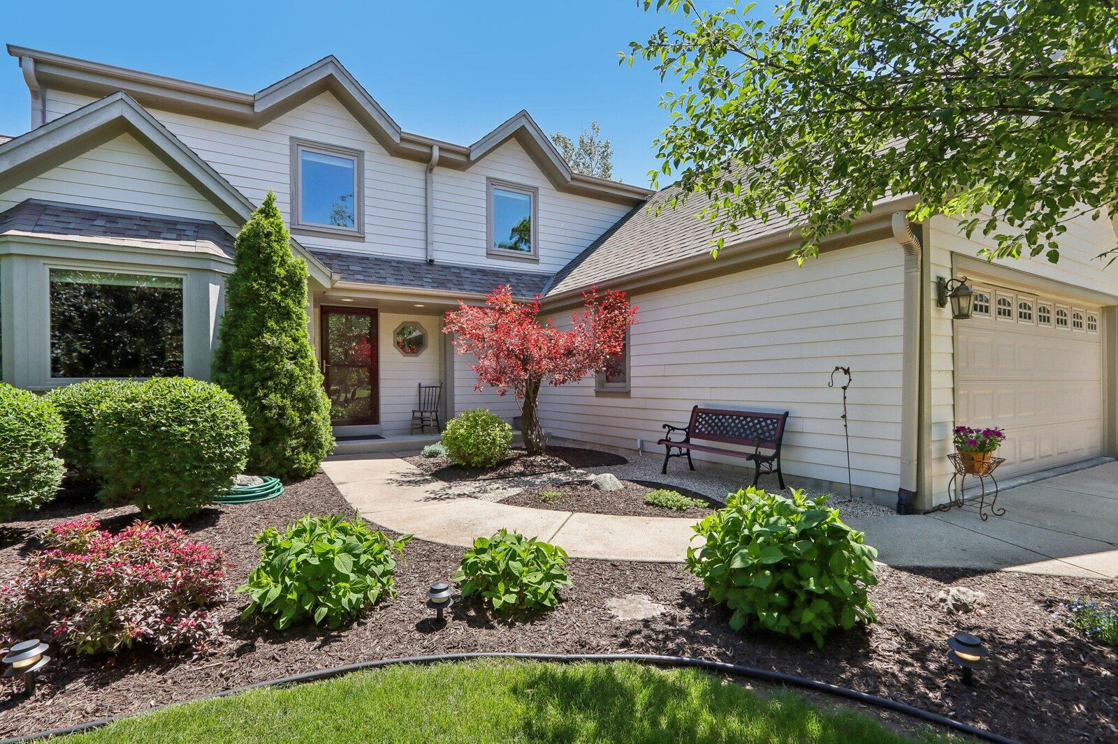 Property Photo: W256s4400 Shadow Ridge Dr WI 53189