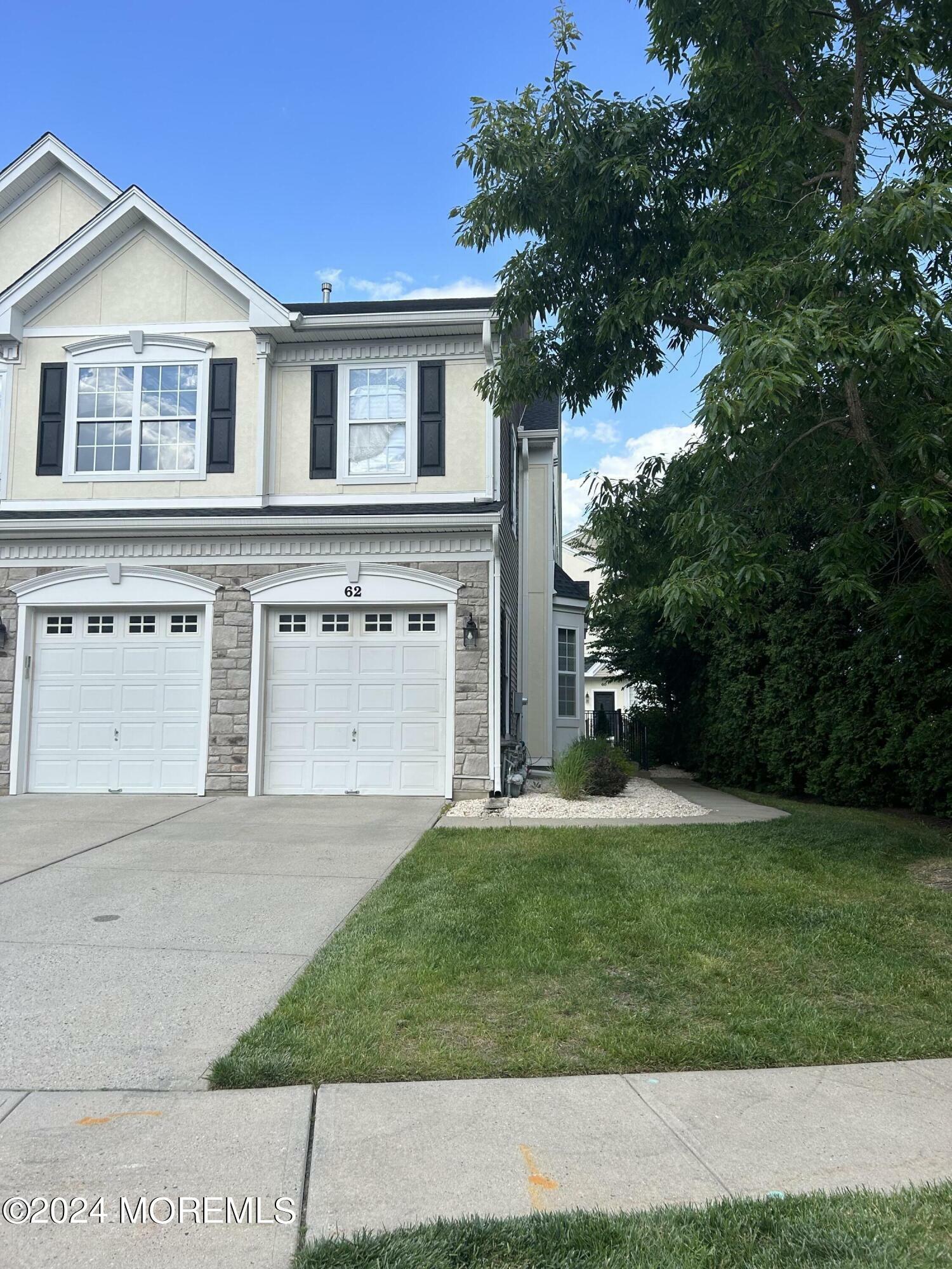 Property Photo:  62 Brookfield Drive  NJ 08527 