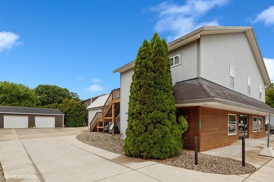 Property Photo: 15320 Three Oaks Road MI 49128