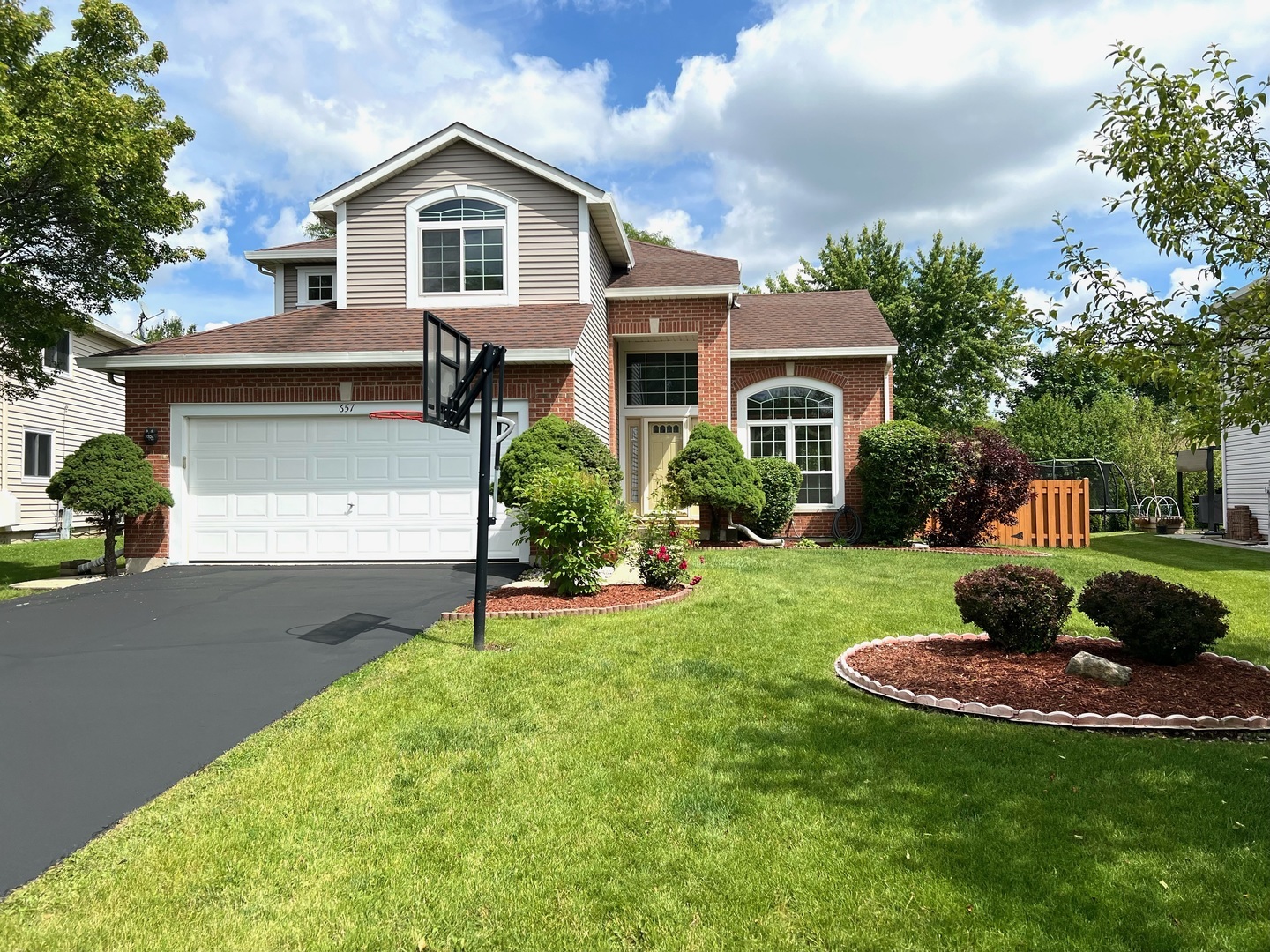Property Photo: 657 Grenache Court IL 60103