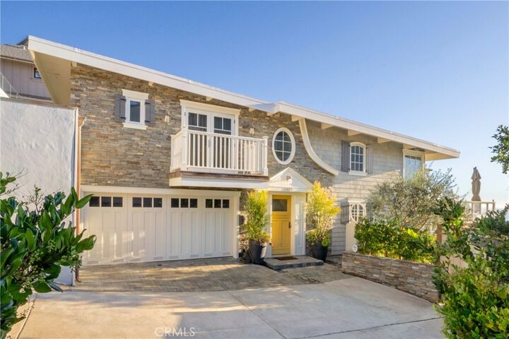 Property Photo:  31678 Seacove Drive  CA 92651 