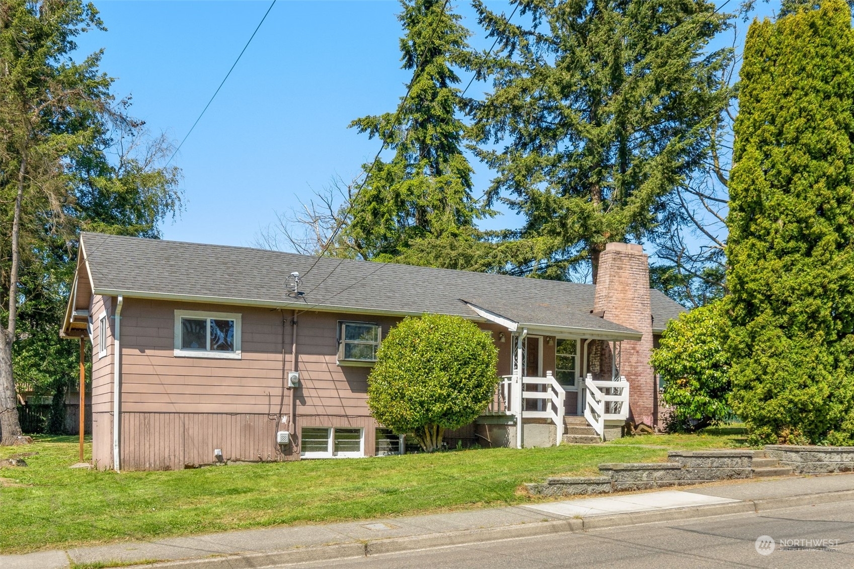 Property Photo:  1125 75th Street SE  WA 98203 