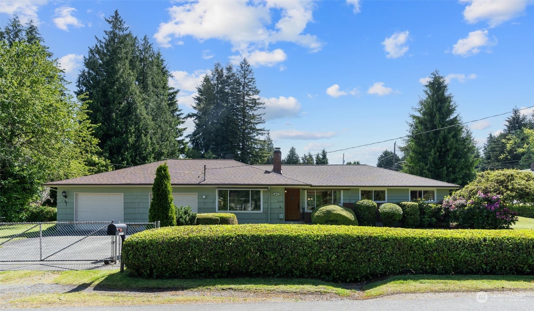 Property Photo:  16102 3rd Avenue NE  WA 98155 