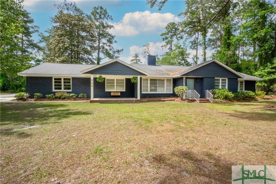 Property Photo:  509 Camellia Drive  GA 31321 