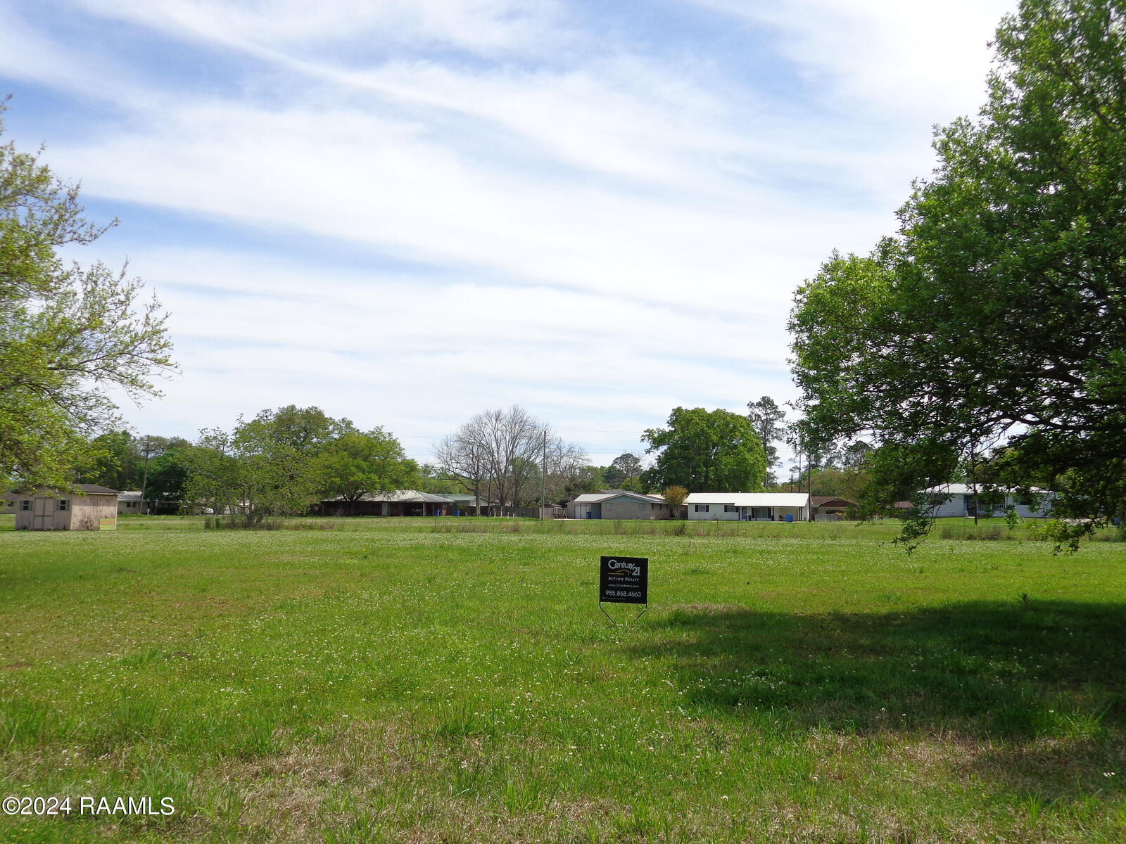 Property Photo: 926 S Luke Drive LA 70538