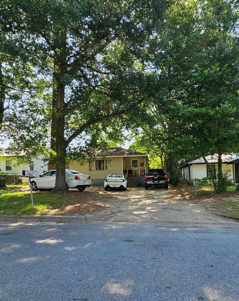 Property Photo:  222 Frost Street  GA 31705 