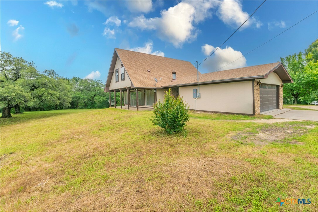 197 Woods Lane  Bruceville-Eddy TX 76630 photo