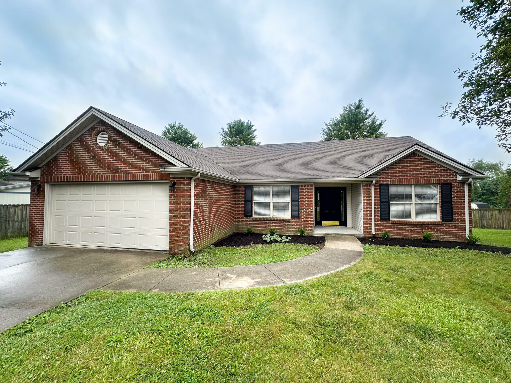 Property Photo: 104 Ridgeway Court KY 40356