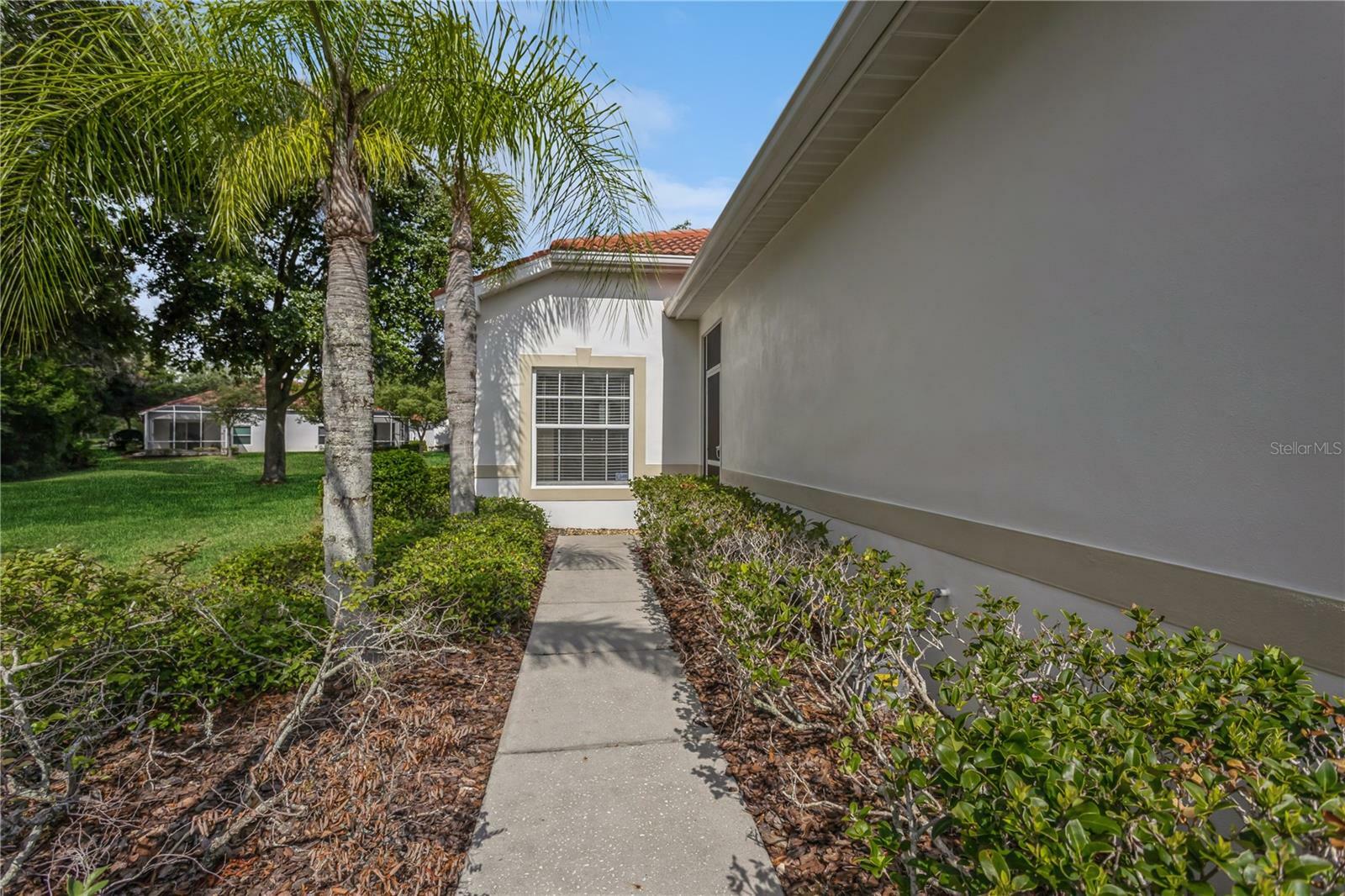 Property Photo:  10263 Devonshire Lake Drive  FL 33647 