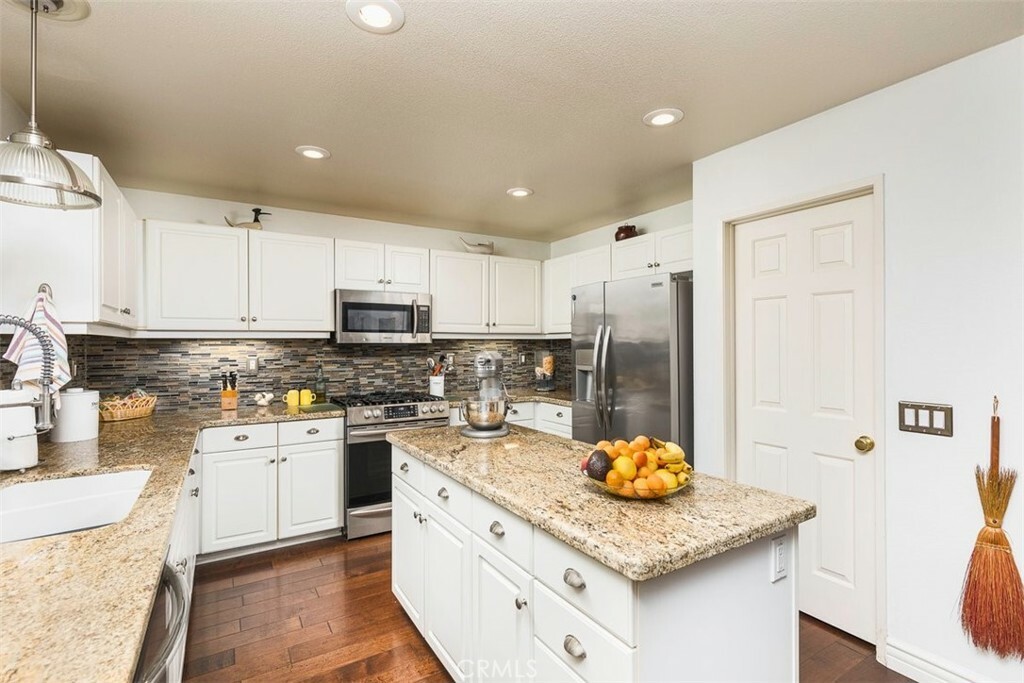 Property Photo:  31661 Sandhill Lane  CA 92591 