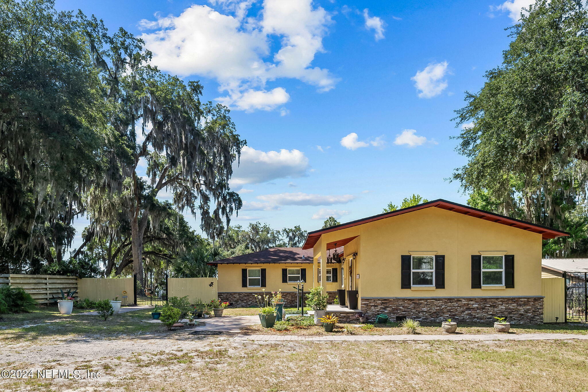 Property Photo:  235 W River Road  FL 32177 