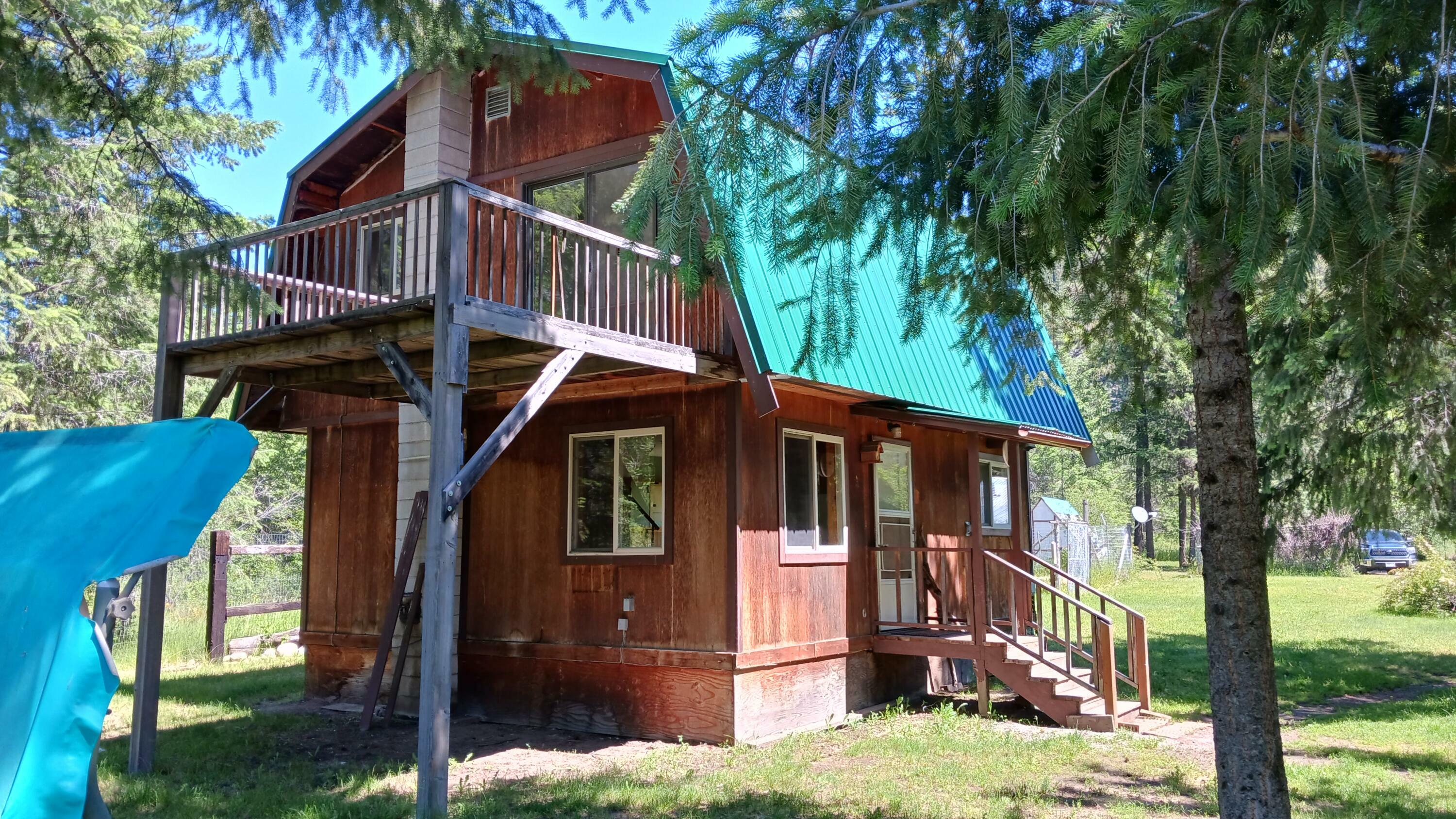 Property Photo:  3733 Sand Creek Rd  WA 99141 