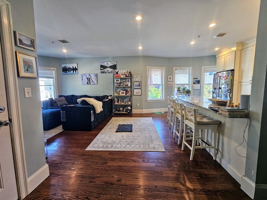 Property Photo: 77 South St 2 MA 02130