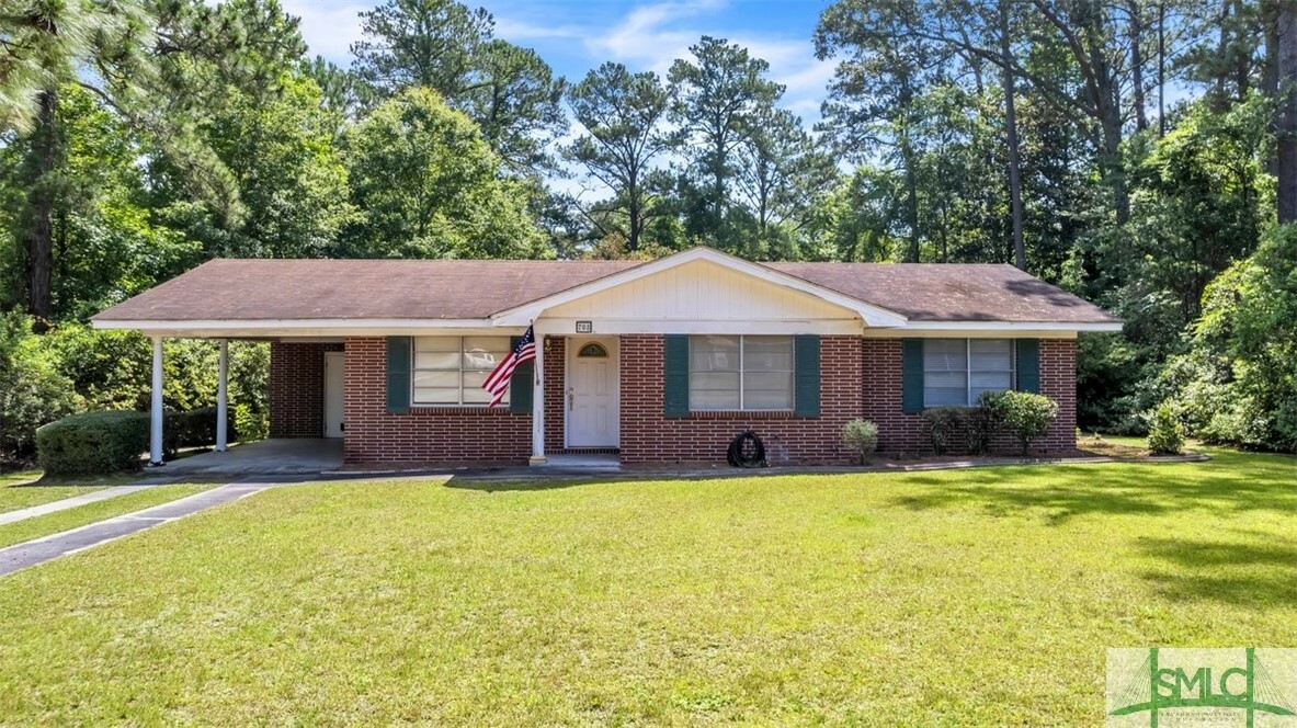 Property Photo:  708 N Lexington Avenue  GA 31326 