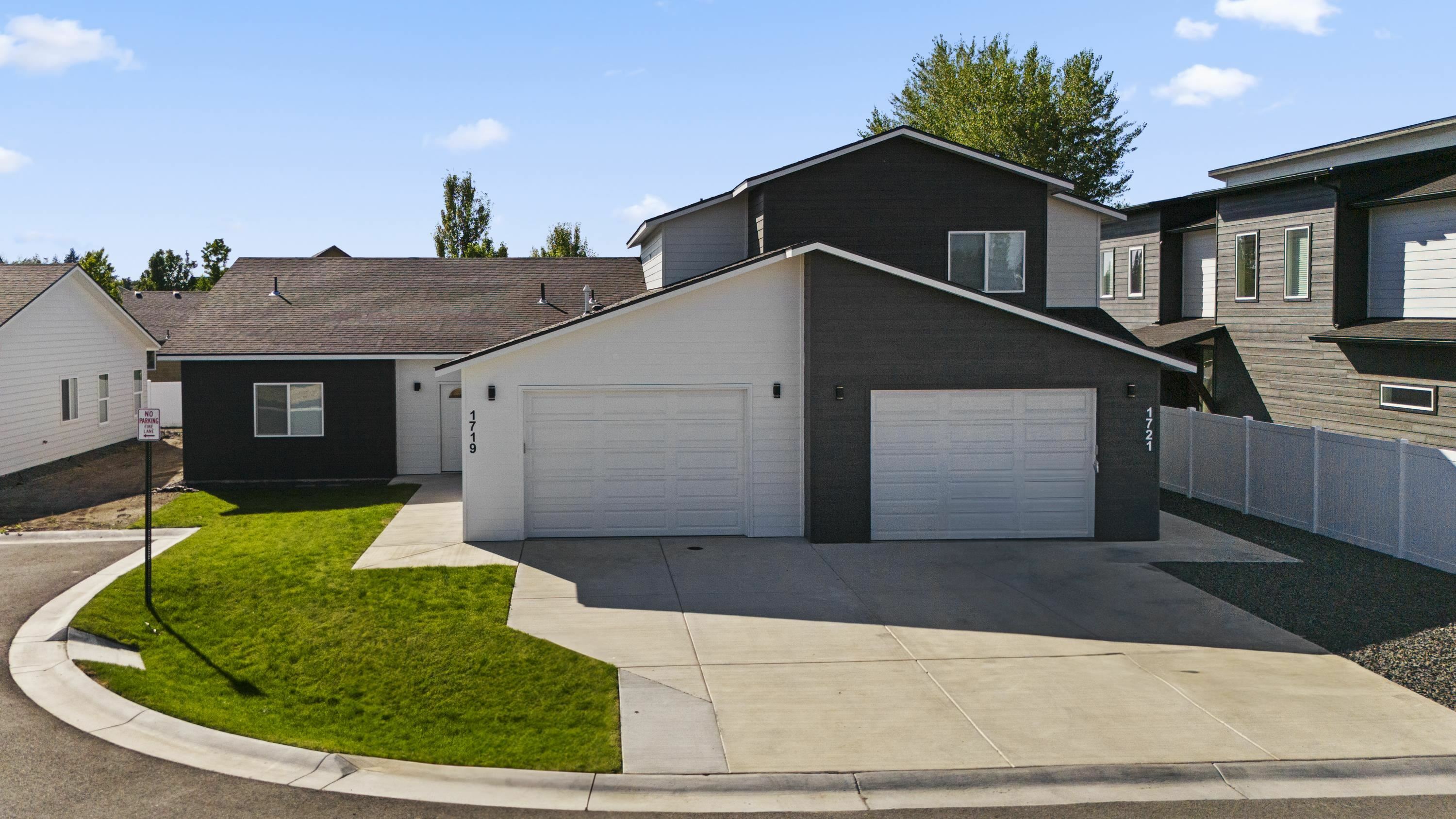 Property Photo:  1707 N Manifold Ln  WA 99016 