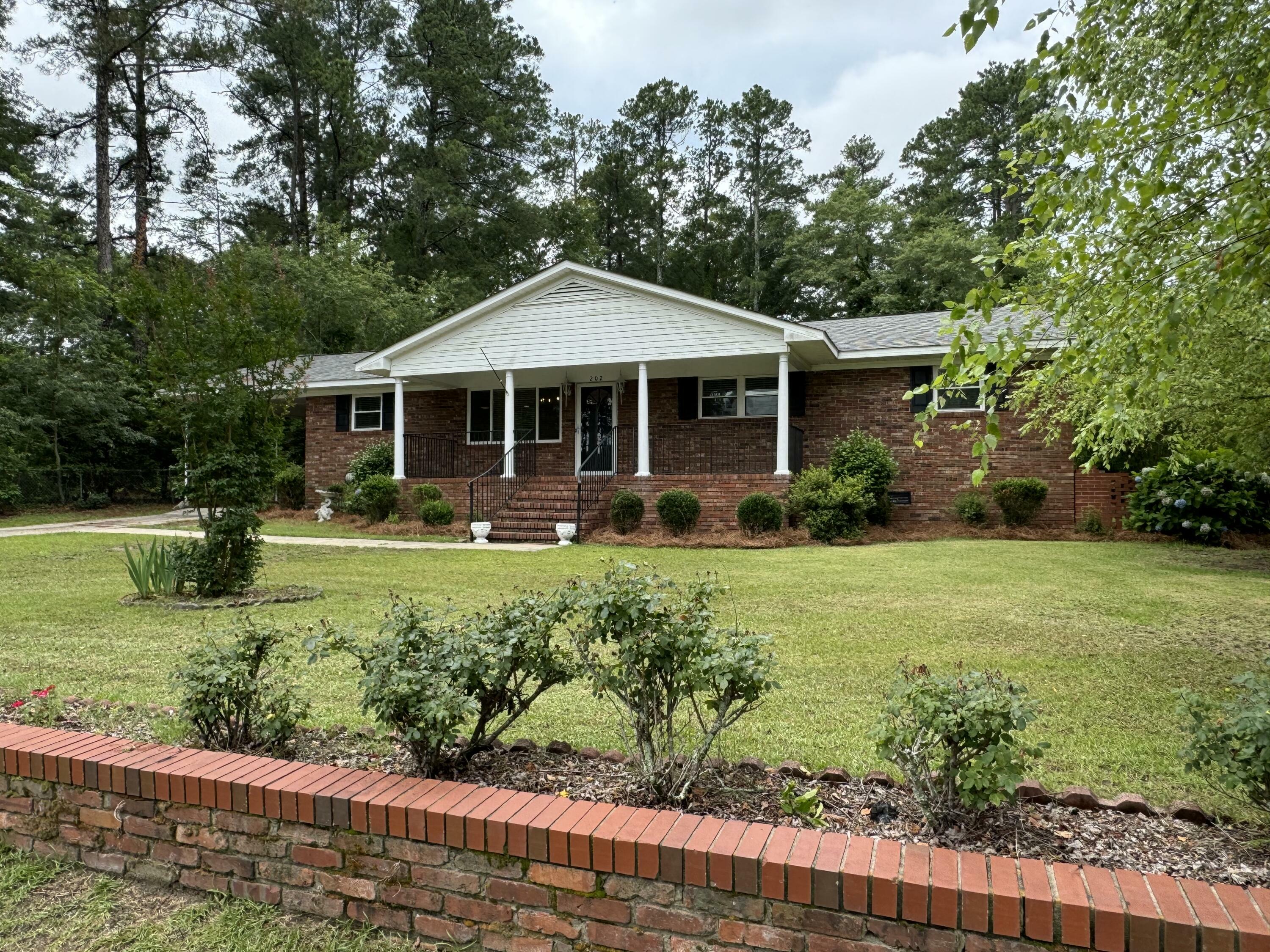 Property Photo:  202 Leven Street  GA 30813 