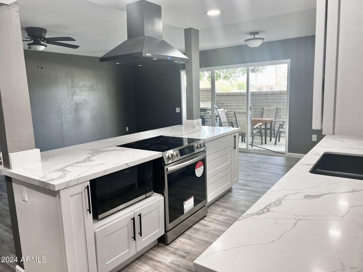 Property Photo: 9713 W Teakwood Drive AZ 85351