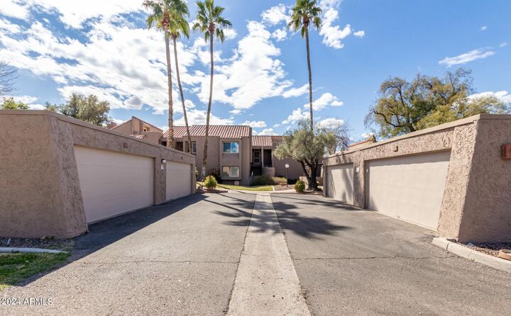 Property Photo: 7417 N Via Camello Del Norte -- 160 AZ 85258