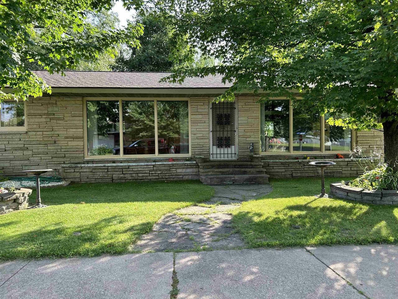 Property Photo:  1006 Fremont Street  WI 54455 