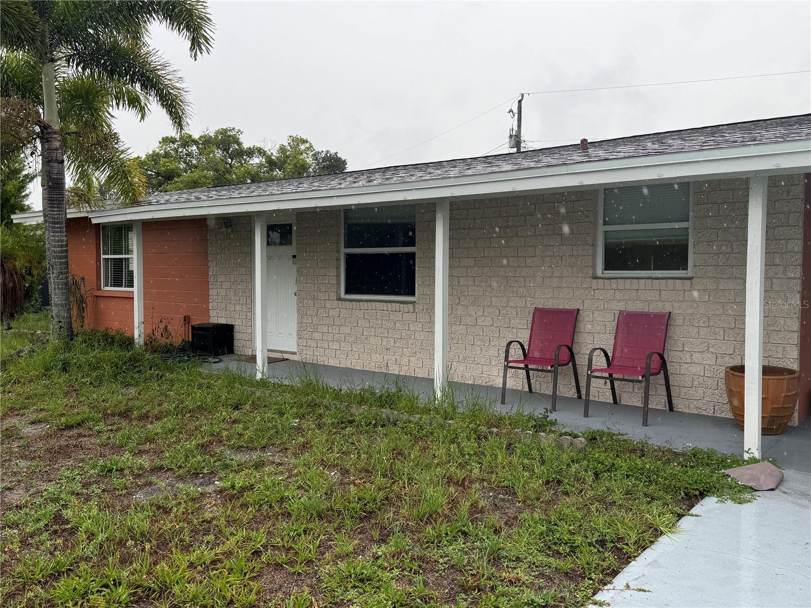 Property Photo: 109 Sandhurst Drive FL 34293