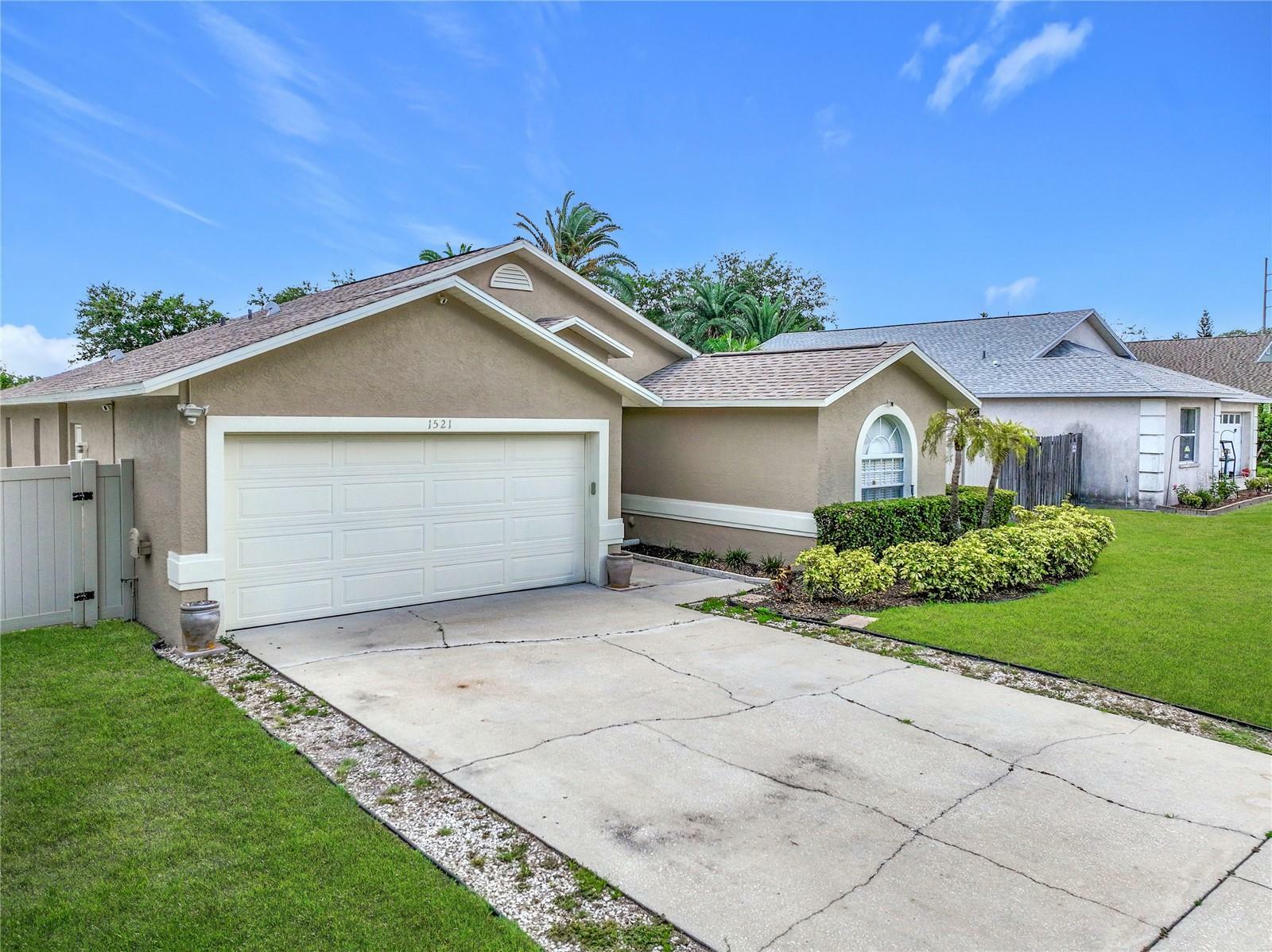 Property Photo:  1521 Donegan Road  FL 33771 