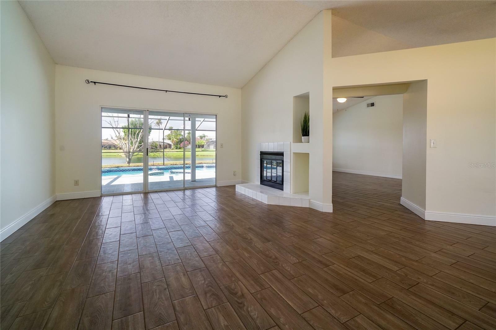 Property Photo:  2949 Eagle Lake Drive  FL 32837 