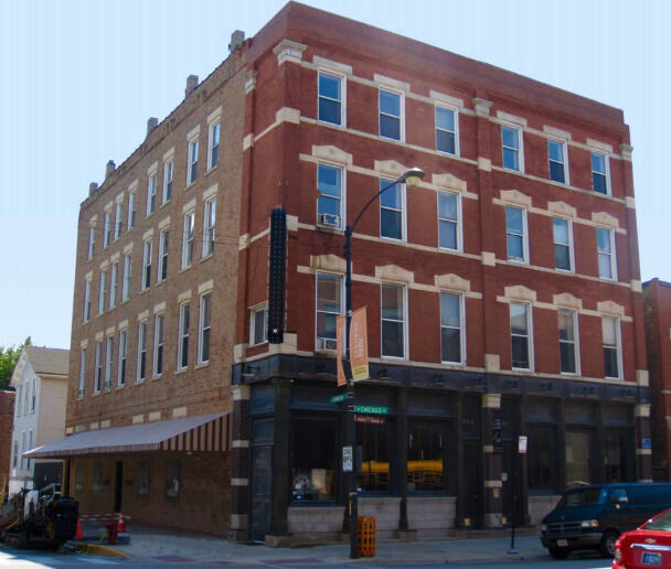 Property Photo:  1523 W Chicago Avenue 201  IL 60642 