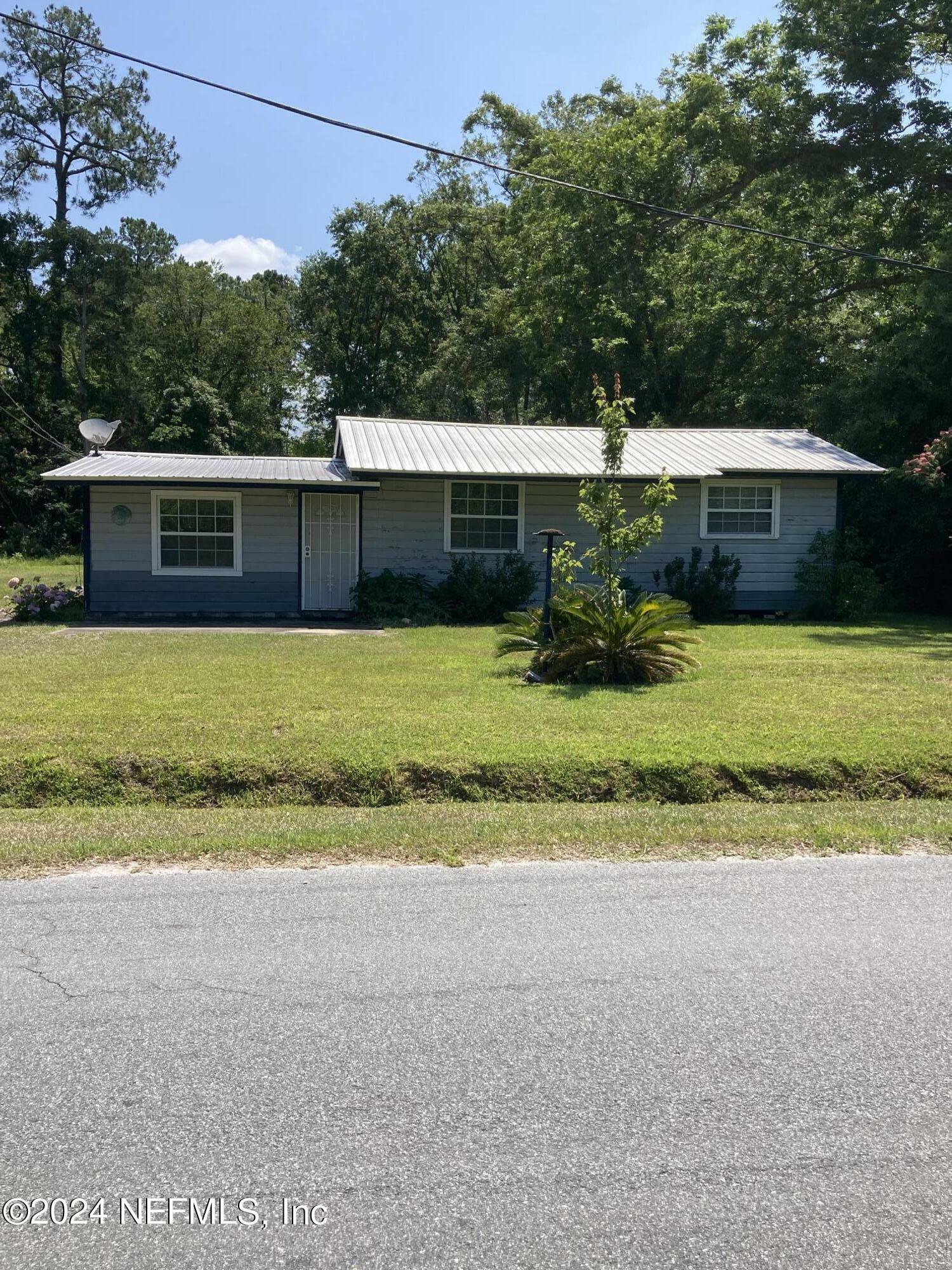 Property Photo:  9931 Ogalla Avenue  FL 32219 