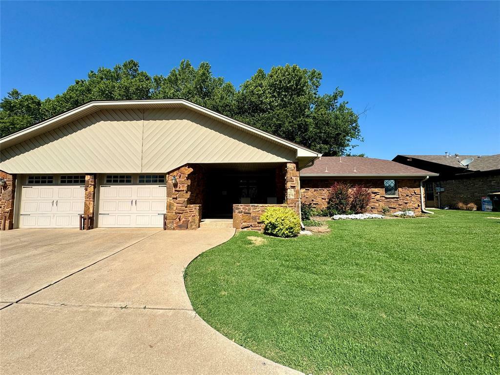 2714 Timber Court  Chickasha OK 73018 photo