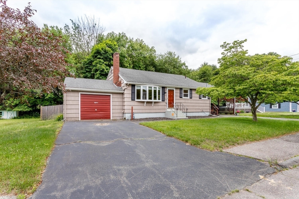 Property Photo:  18 Oakwood Dr  MA 02368 