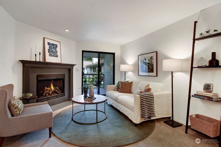 Property Photo:  700 N 160th Street A303  WA 98133 