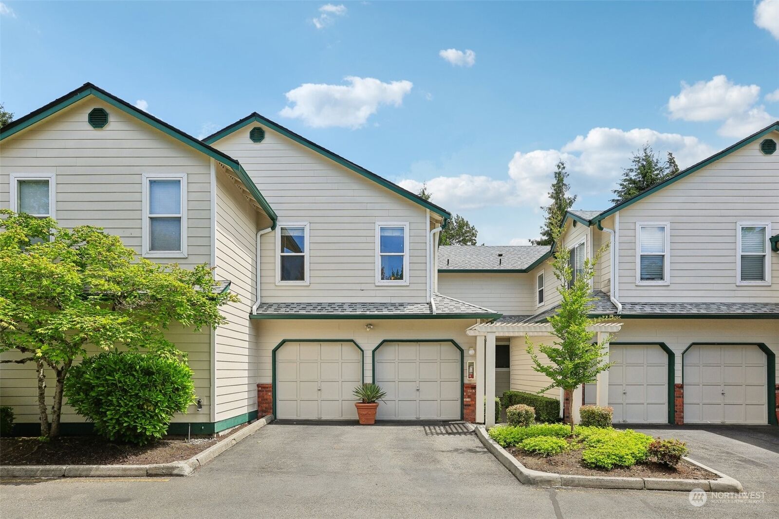 Property Photo: 1131 115th Street SW B2 WA 98204