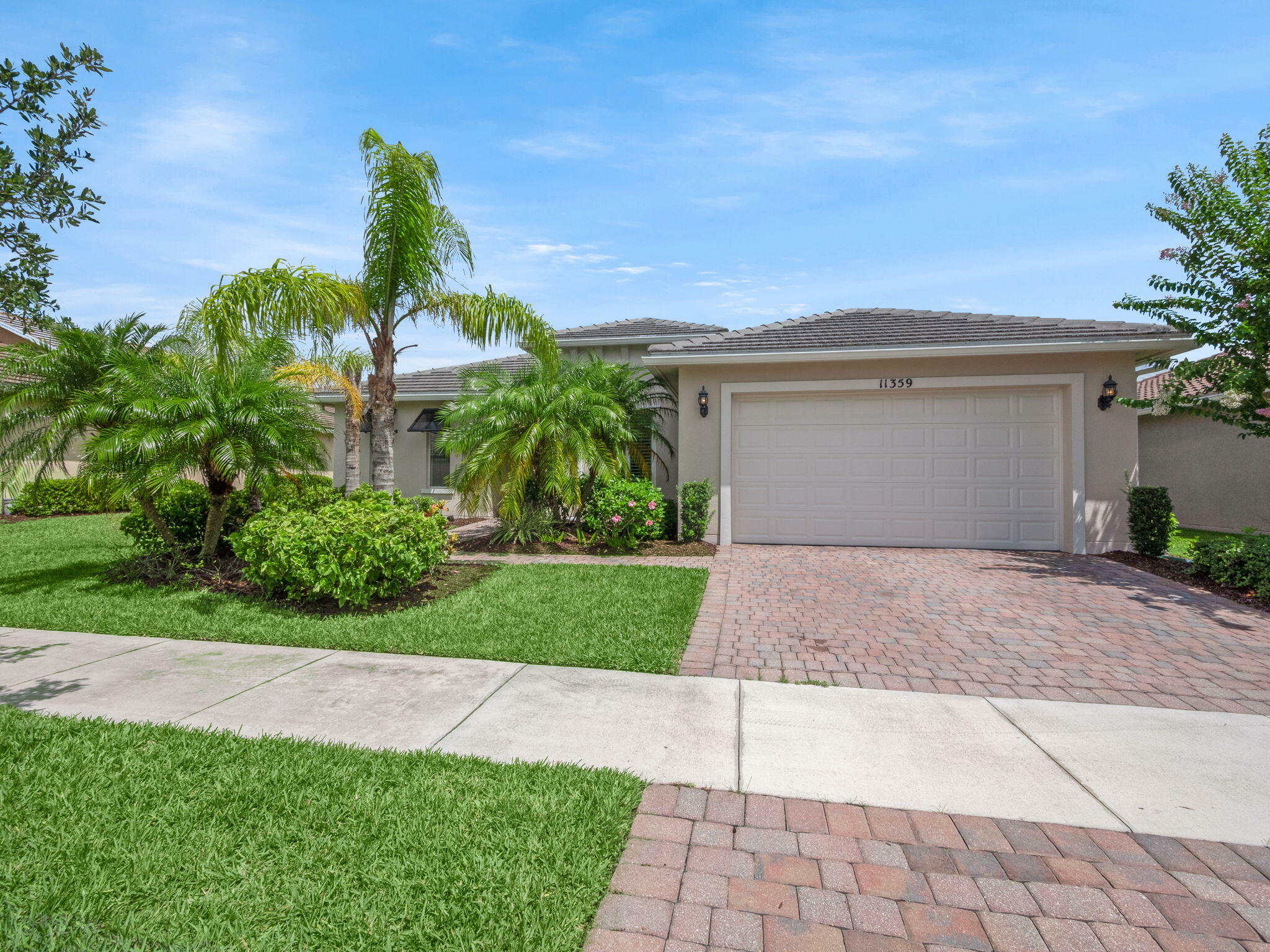 Property Photo:  11359 SW Apple Blossom Trail  FL 34987 