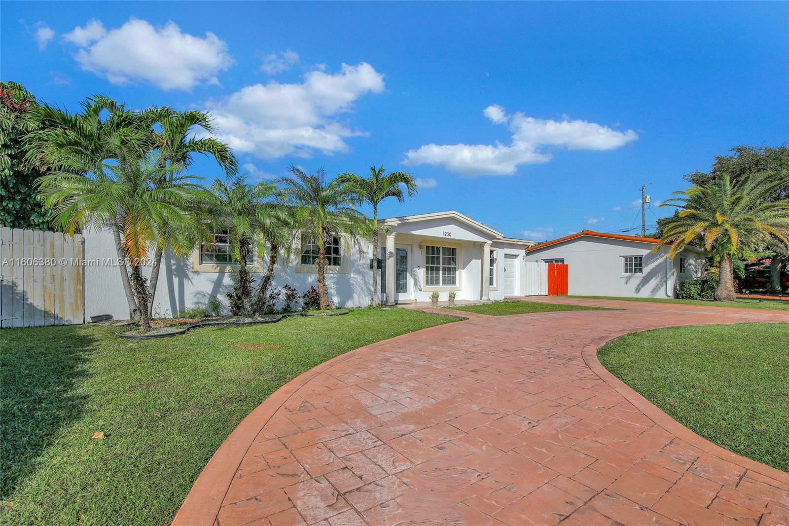 Property Photo:  1230 SW 94th Ave  FL 33174 