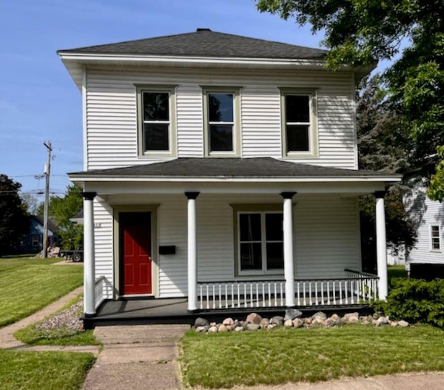 Property Photo:  811 Grand Avenue  WI 54452 