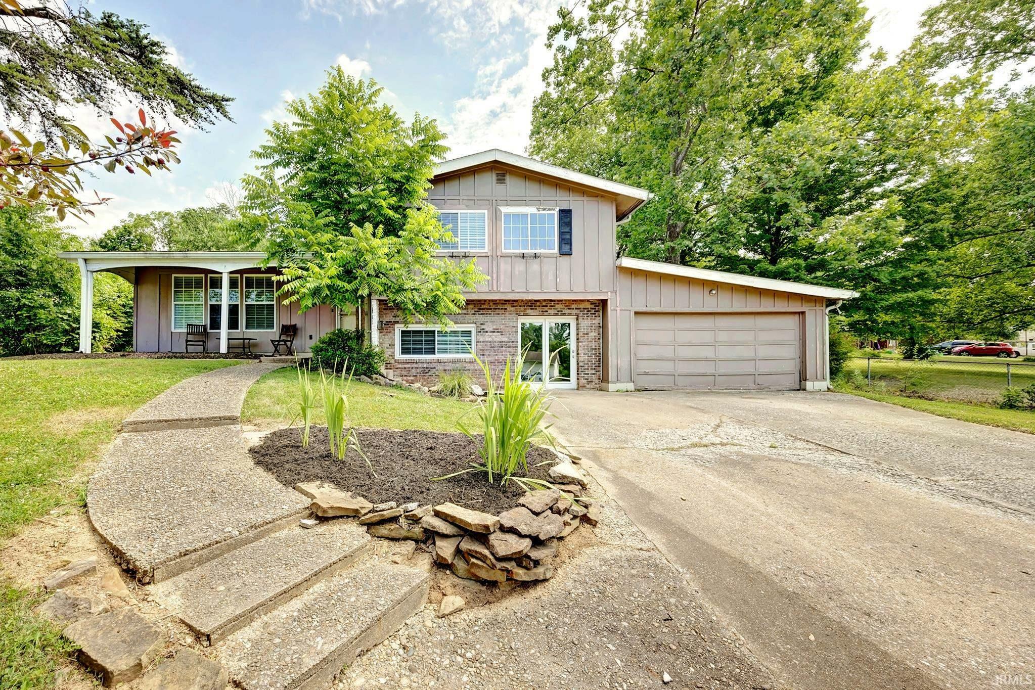 Property Photo:  175 E Sunny Slopes Drive  IN 47401-7319 