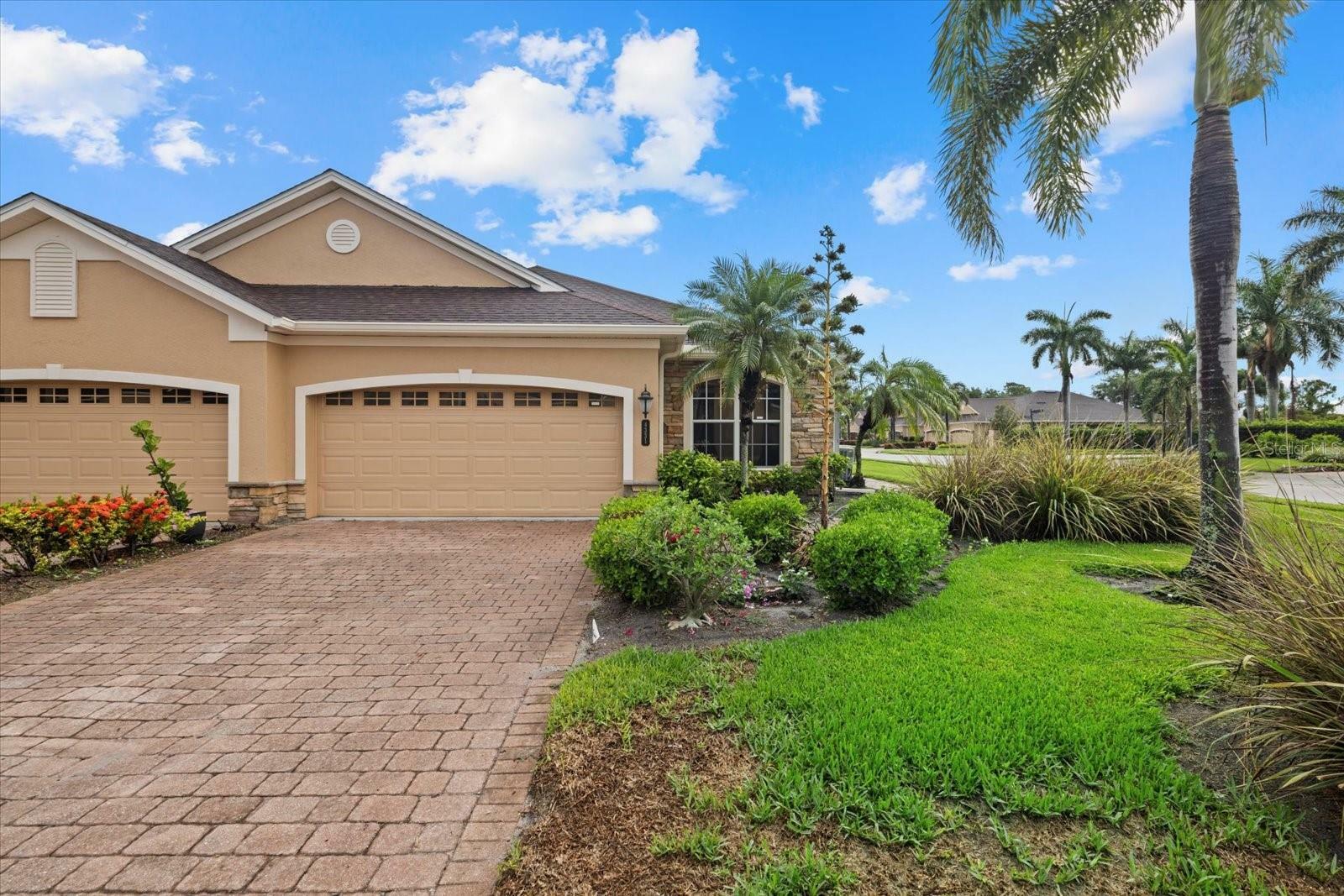 Property Photo:  4331 Turnberry Circle  FL 34288 