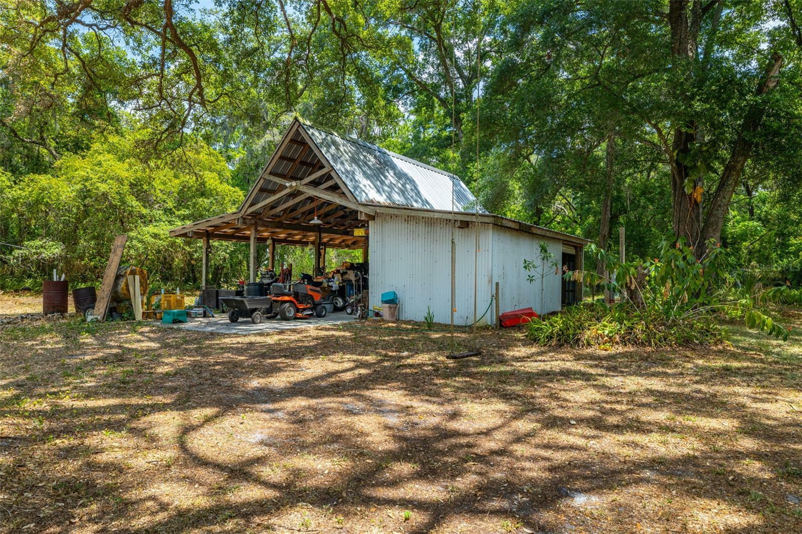 Property Photo:  16637 Livingston Avenue  FL 33559 