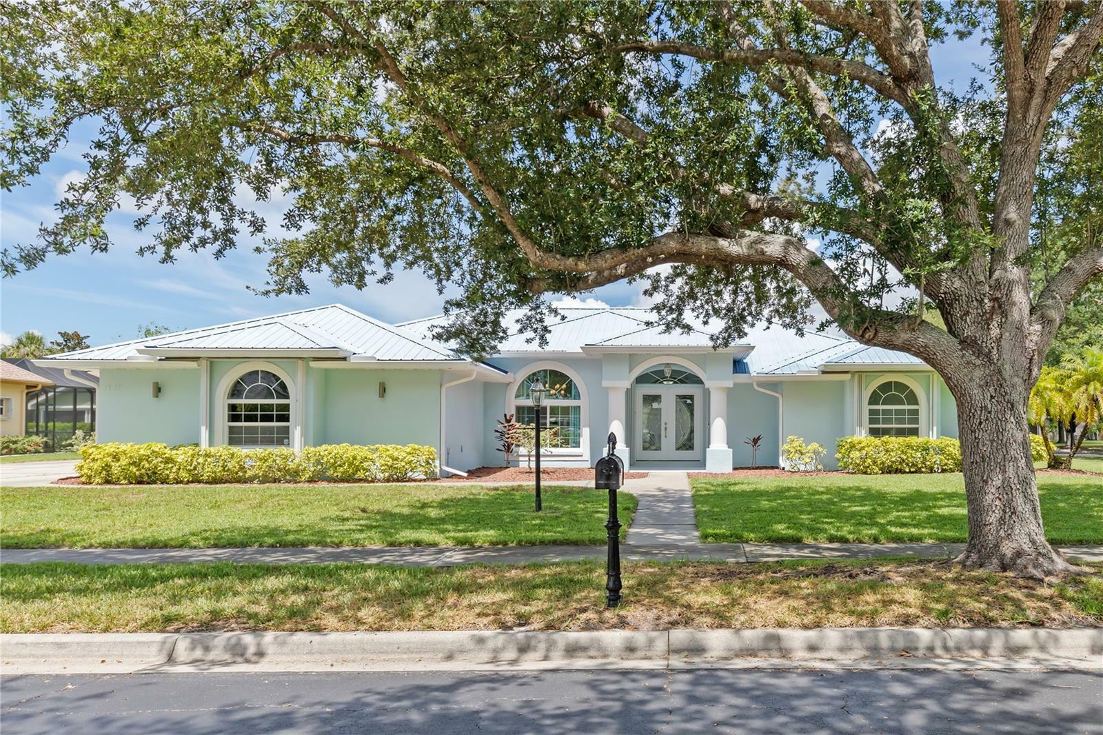 Property Photo:  1041 Harbour Drake Drive  FL 33983 