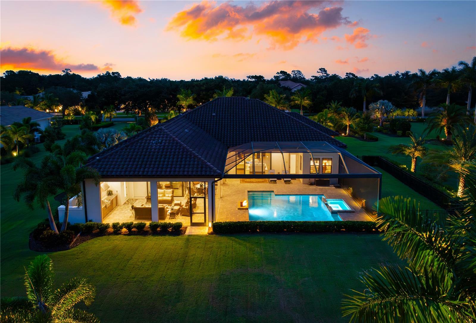 Property Photo:  8480 Lindrick Lane  FL 34202 